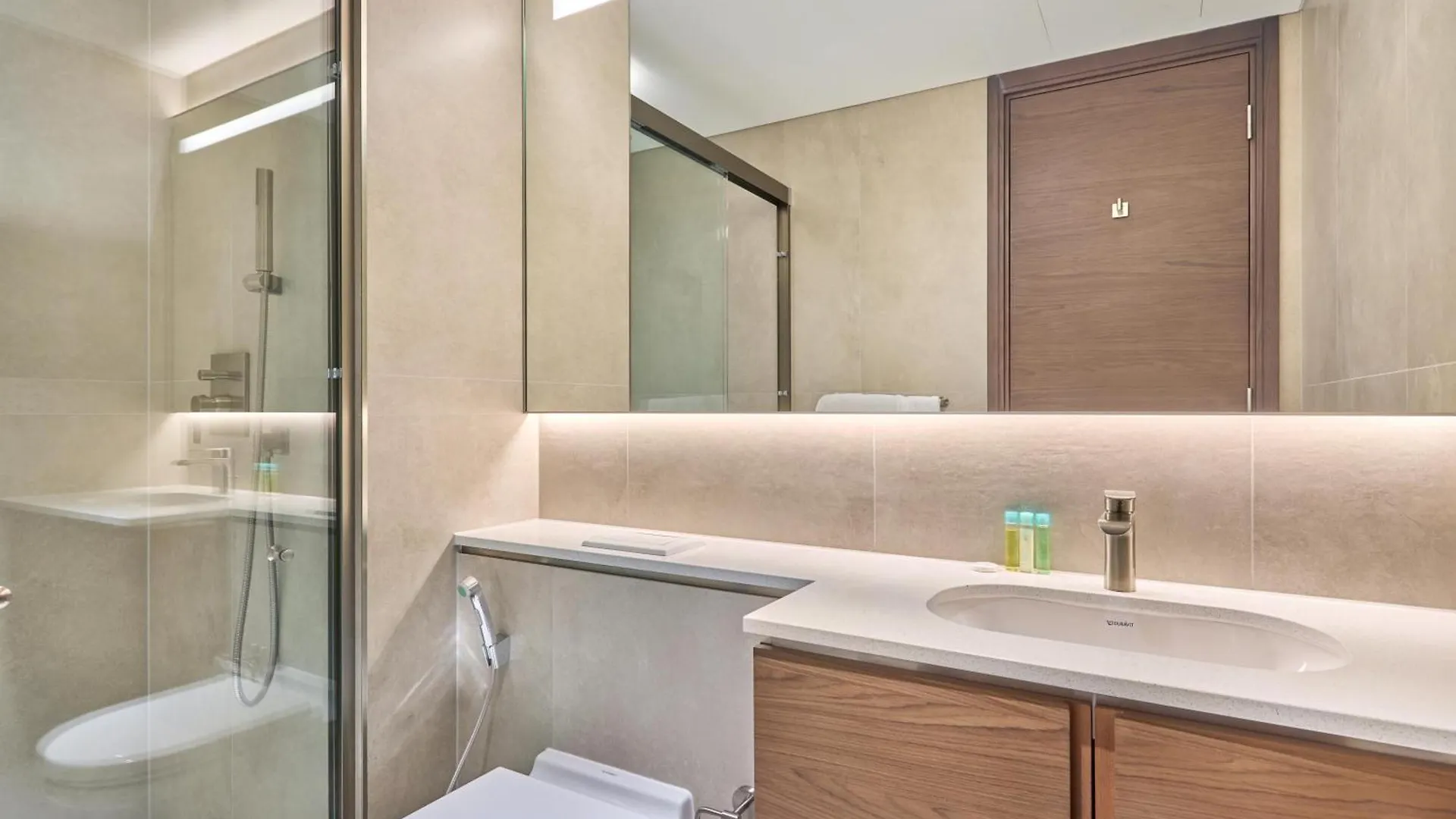 Stay By Latinem Luxury 1Br Holiday Home Cvg 710 Near Burj Khalifa Dubai