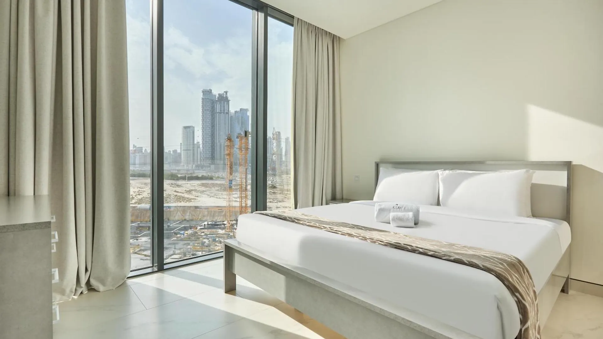 Stay By Latinem Luxury 1Br Holiday Home Cvg 710 Near Burj Khalifa Dubai