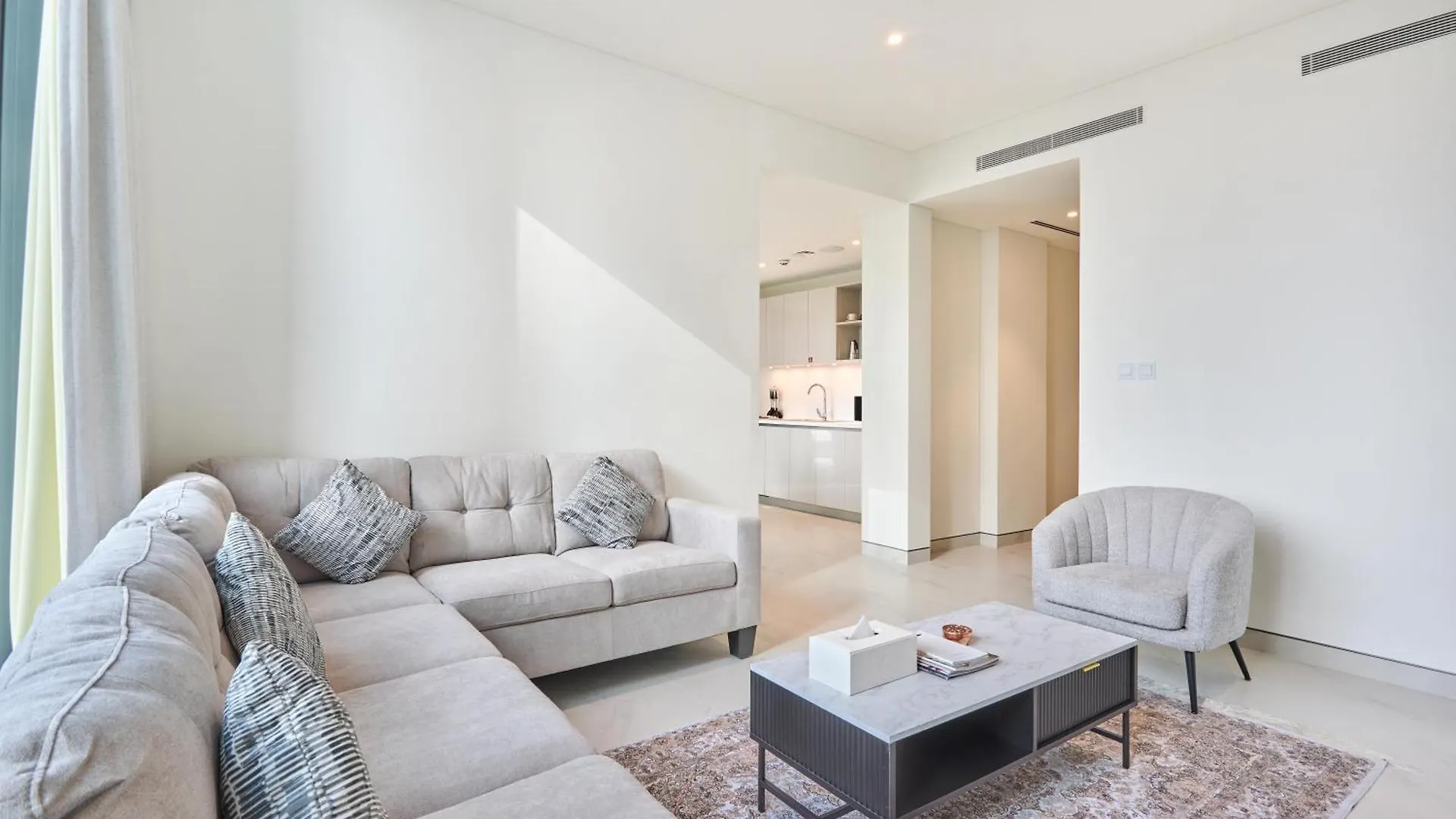 Stay By Latinem Luxury 1Br Holiday Home Cvg 710 Near Burj Khalifa Dubai